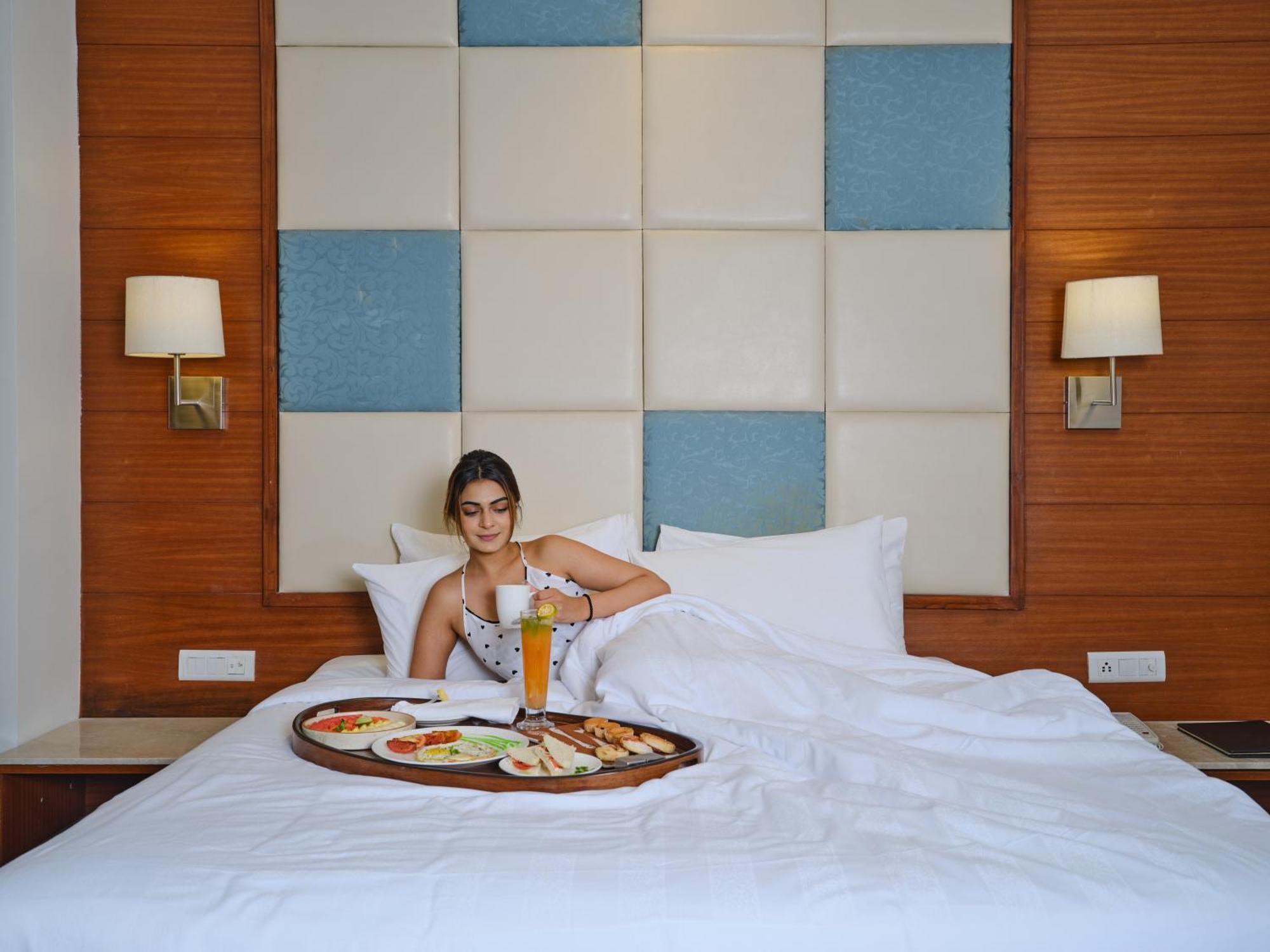 Best Western Country Woods Ambāla Εξωτερικό φωτογραφία