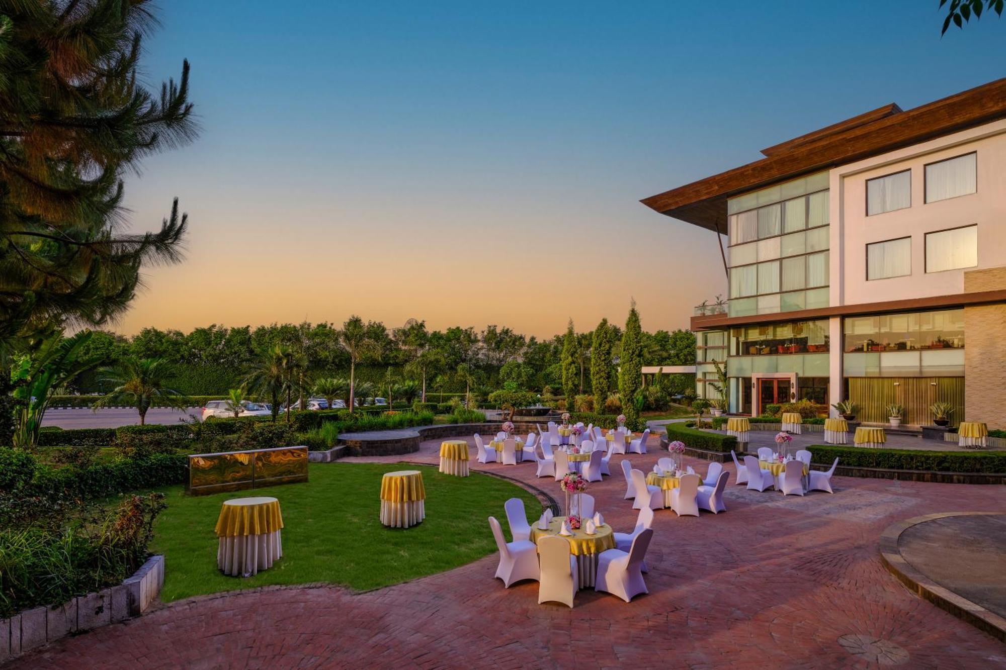 Best Western Country Woods Ambāla Εξωτερικό φωτογραφία